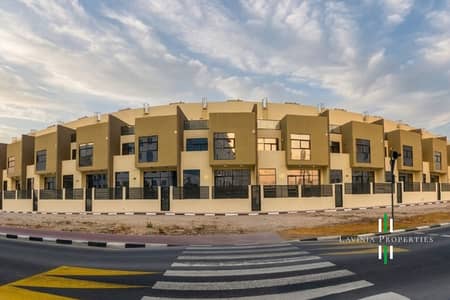 4 habitaciones Townhouse para en Alquiler en Dubai Investments Park (DIP), Dubai - Casa adosada en Dubai Investments Park (DIP),Dubai Investments Park 1,Wadi Community, 4 dormitorios, 235000 AED - 16694374 4 habitaciones Townhouse para en Alquiler en Dubai Investments Park (DIP), Dubai - Casa adosada en Dubai Investments Park (DIP),Dubai Investments Park 1,Wadi Community, 4 dormitorios, 235000 AED - 16694374