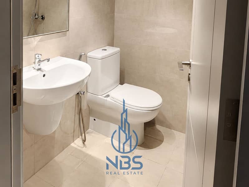 13 09_Bathroom_1280x960. jpg