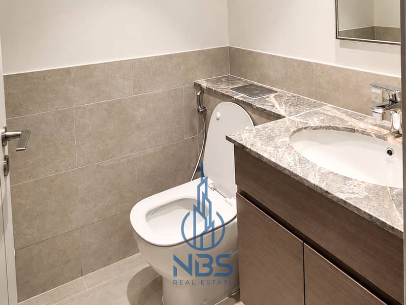 14 10_Bathroom_1280x960. jpg