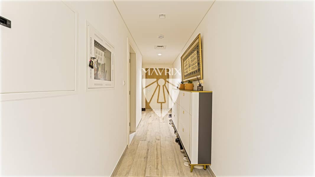 12 Image 12