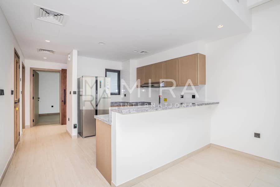 6 5 bed mid Big plot Unit-12