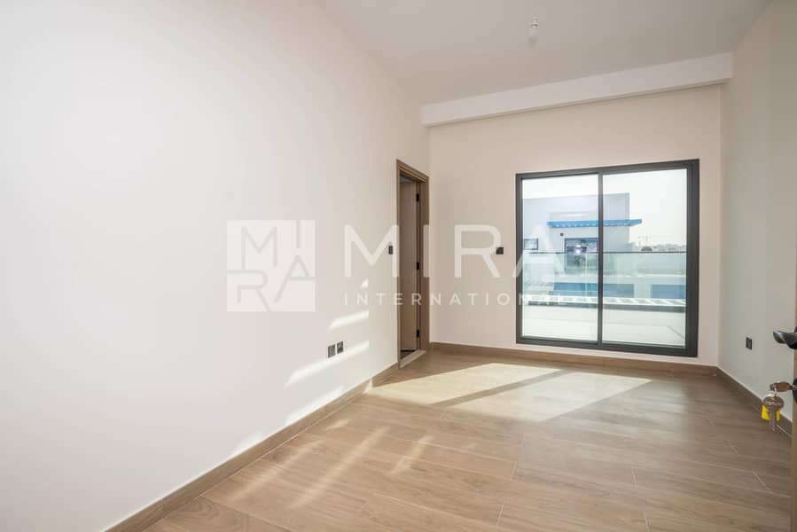 11 5 bed mid Big plot Unit-24