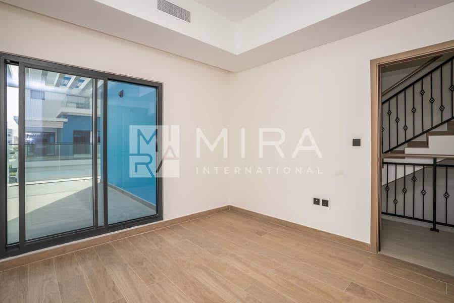 17 5 bed mid Big plot Unit-11