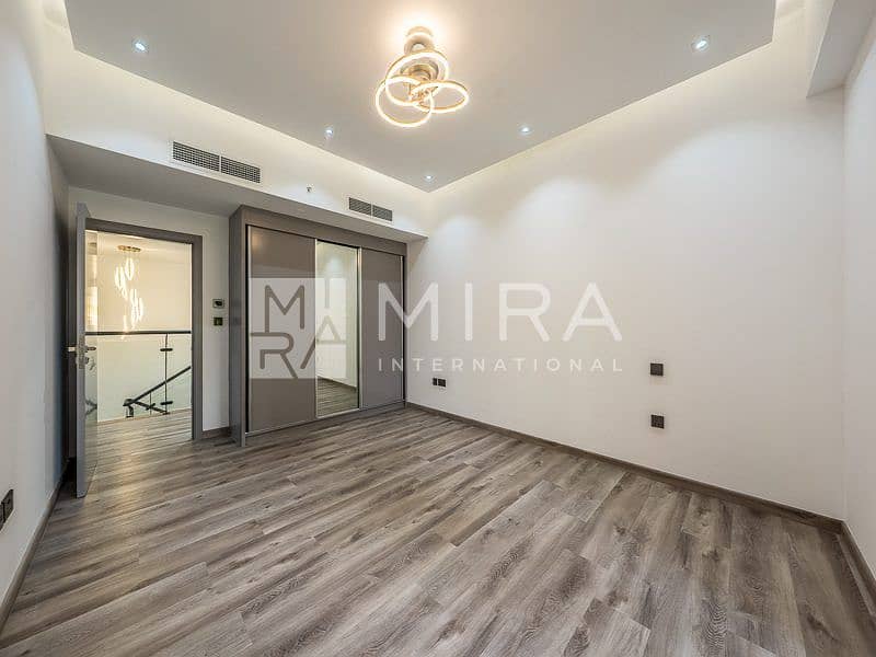 14 MJG00085-HDR. jpg