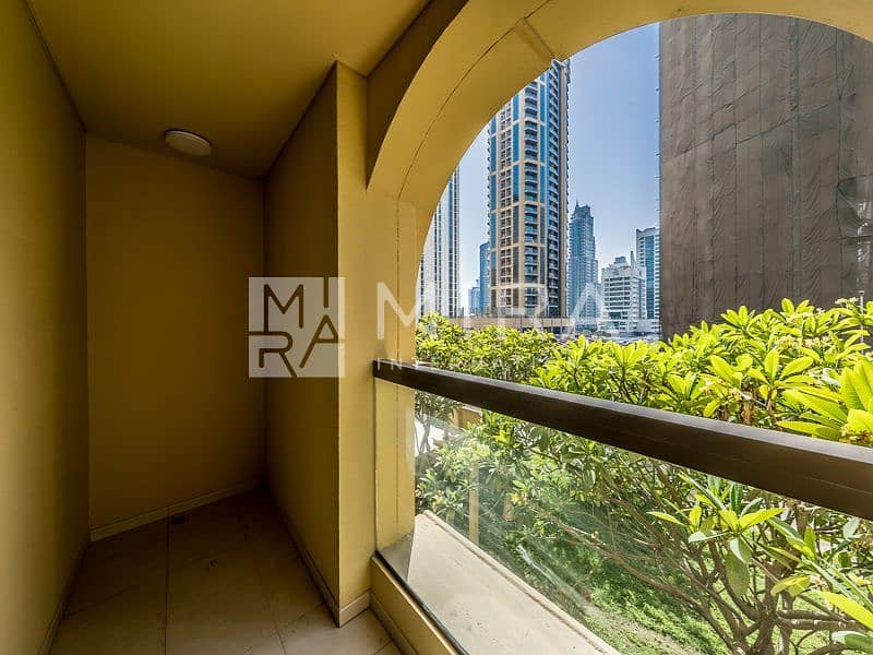 24 MJG00100-HDR. jpg