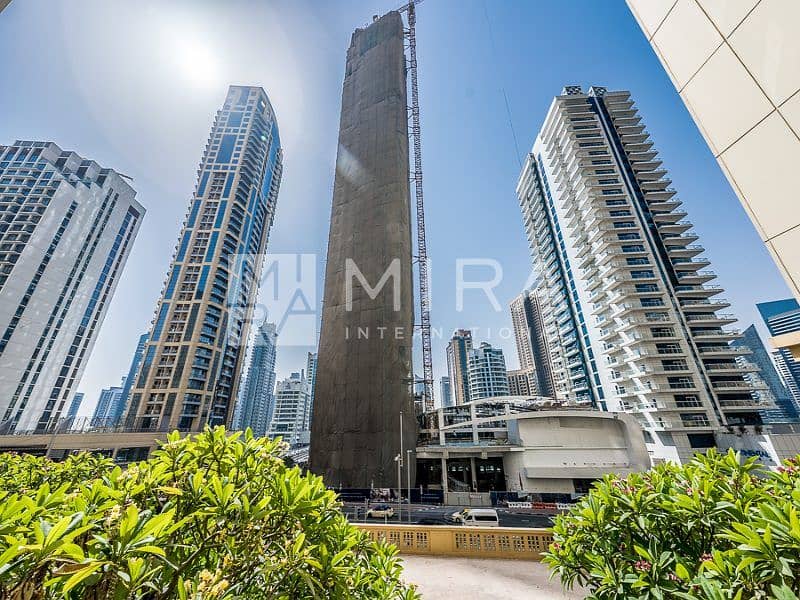 31 MJG00228-HDR