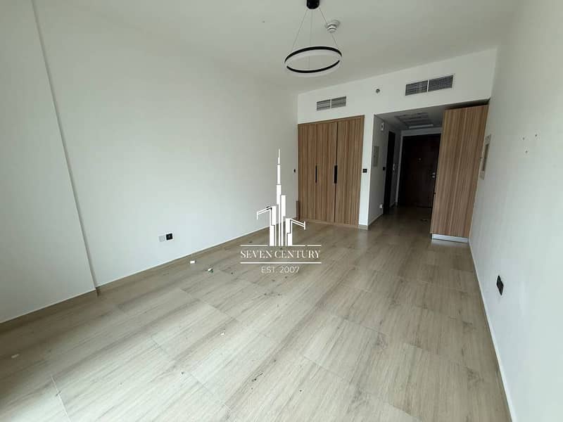 Bright & Spacious Studio | Bright Layout | Vacant Bright & Spacious Studio | Bright Layout | Vacant