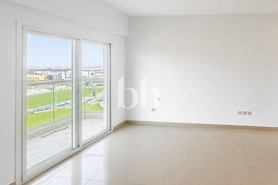 3 images image img