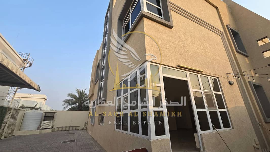 فيلا-للا-يجار-4-غرف-الجزات-الشارقة-صورة-العقار-cd-001-02. jpg فيلا-للا-يجار-4-غرف-الجزات-الشارقة-صورة-العقار-cd-001-02. jpg