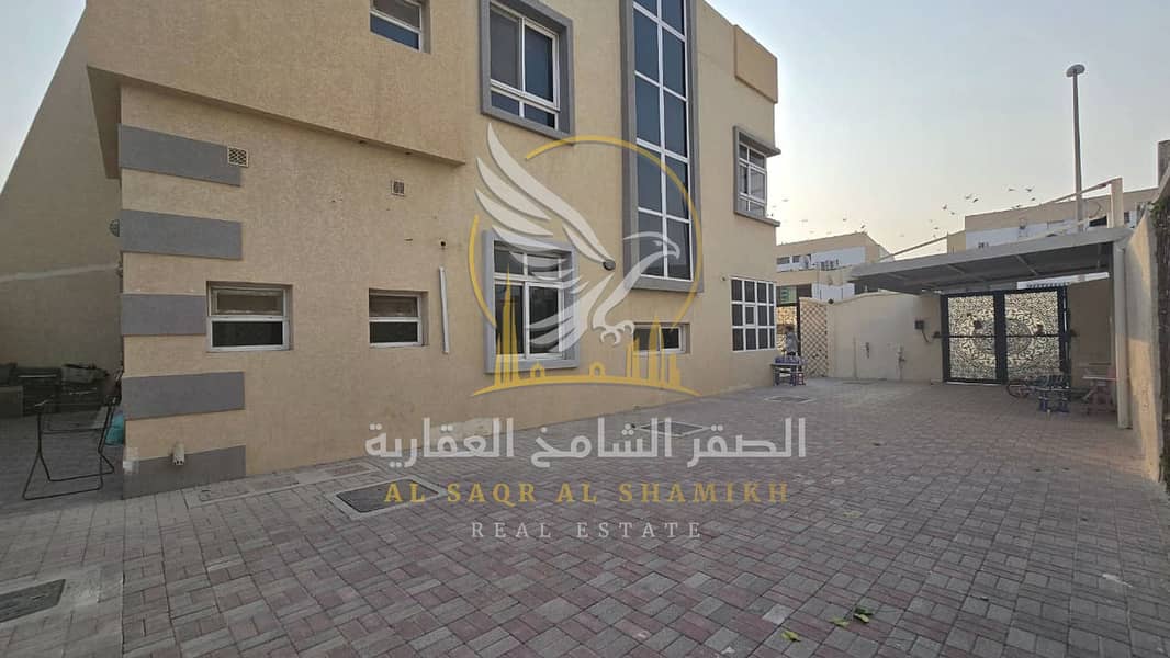 4 فيلا-للا-يجار-4-غرف-الجزات-الشارقة-صورة-العقار-cd-001-07. jpg