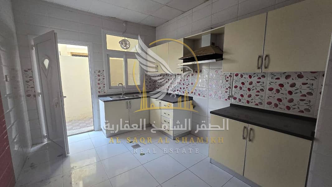 24 فيلا-للا-يجار-4-غرف-الجزات-الشارقة-صورة-العقار-cd-001-10. jpg