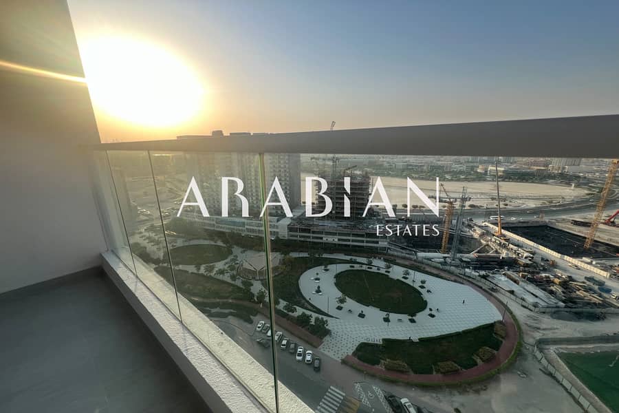 High Floor | Multiple Options | Balcony with Pool High Floor | Multiple Options | Balcony with Pool