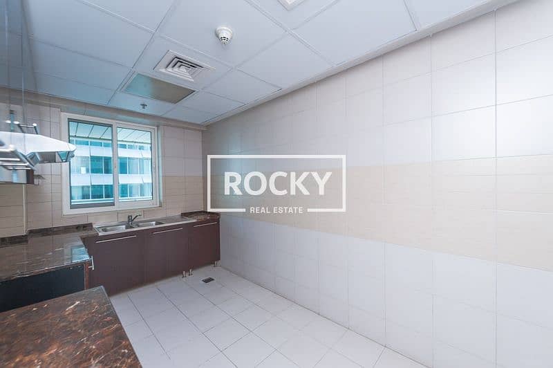 10 BurDubai_AlFalasiResidence_1801 - 2BR WB (7 of 29). jpg