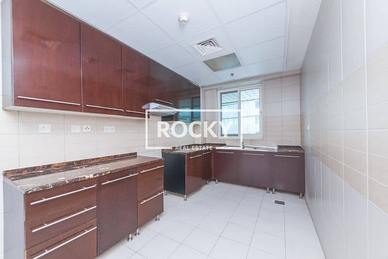 11 BurDubai_AlFalasiResidence_1801 - 2BR WB (6 of 29). jpg