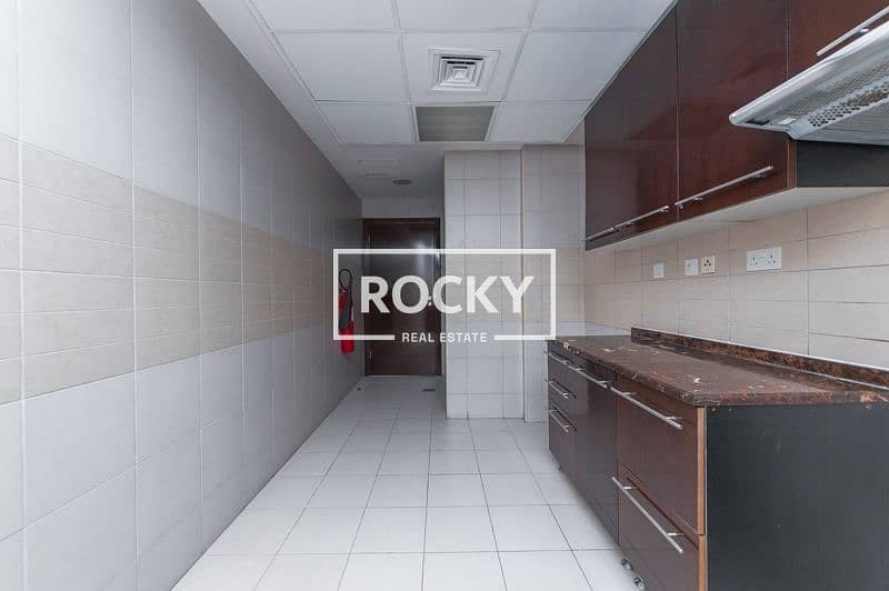 12 BurDubai_AlFalasiResidence_1801 - 2BR WB (8 of 29). jpg