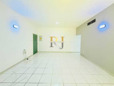 2 Slaapkamers Appartement te Huur in Bur Dubai, Dubai - 929a1cfc-46ca-48aa-bbb6-c2ab98b54c05. jpg 2 Slaapkamers Appartement te Huur in Bur Dubai, Dubai - 929a1cfc-46ca-48aa-bbb6-c2ab98b54c05. jpg