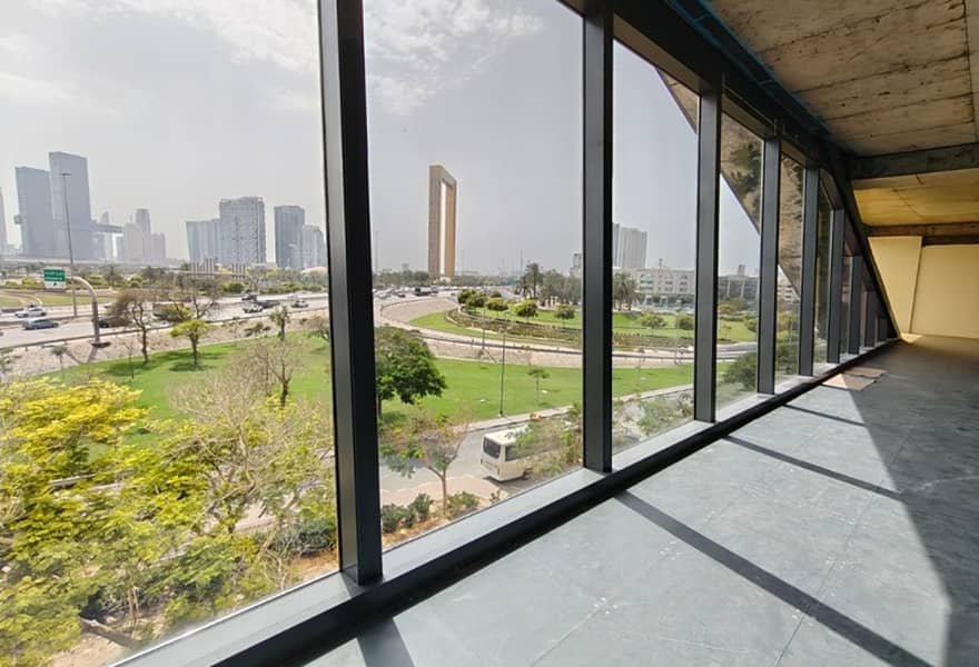 4 Office Space I Dubai Frame View I Prime Location — photo 4