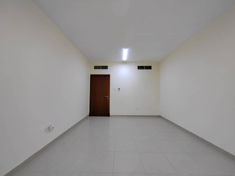 2 890b2872-0cea-4852-b51f-a99fa929fcf6. jpg
