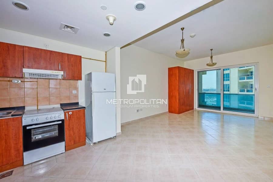 Wohnung in Dubai Production City (IMPZ),The Crescent Towers,The Crescent Tower C, 419999 AED - 16703012 Wohnung in Dubai Production City (IMPZ),The Crescent Towers,The Crescent Tower C, 419999 AED - 16703012
