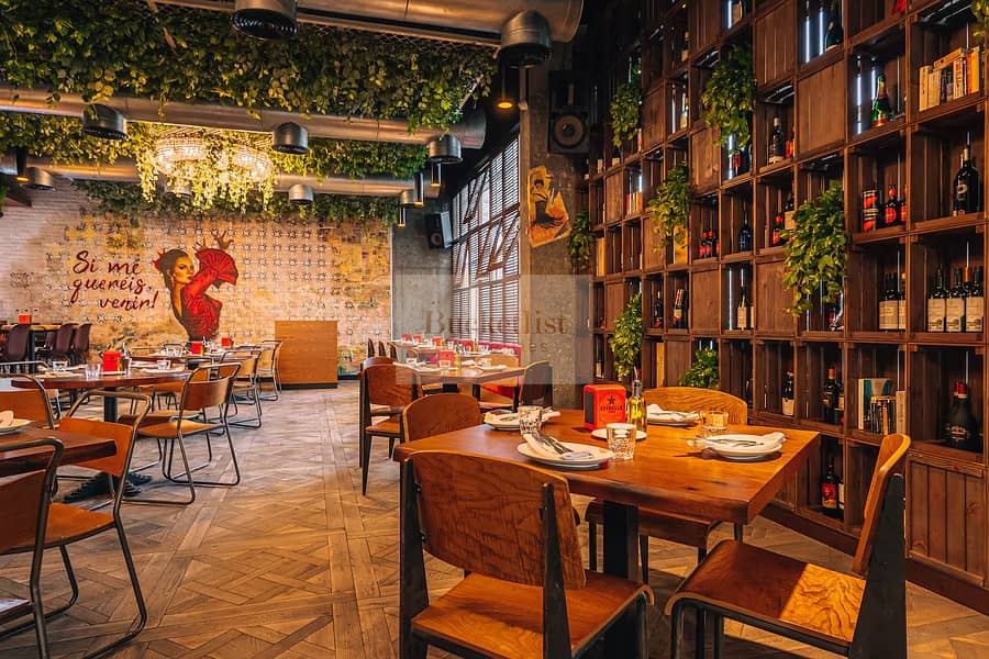 12 47488_restaurant_lola_taberna_1. jpg