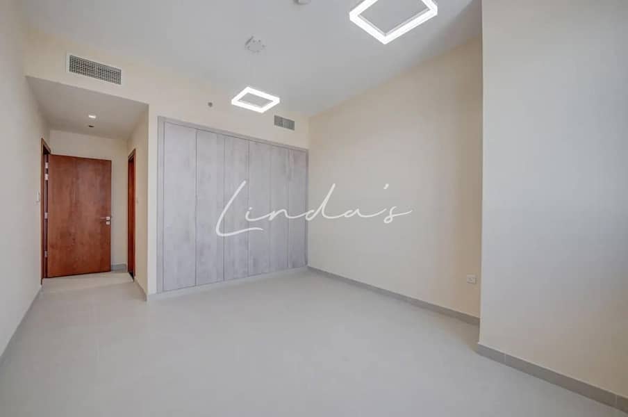 4 images image img