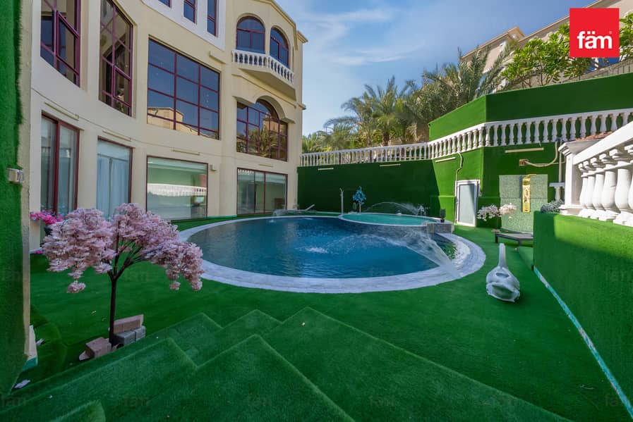 Villa in Emirates Hills,Sector E, 8 slaapkamers, 1100000 AED - 16704260 Villa in Emirates Hills,Sector E, 8 slaapkamers, 1100000 AED - 16704260