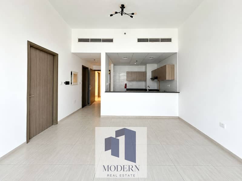 2 Bright Modern Apartment with Kitchen Pass-Through. png