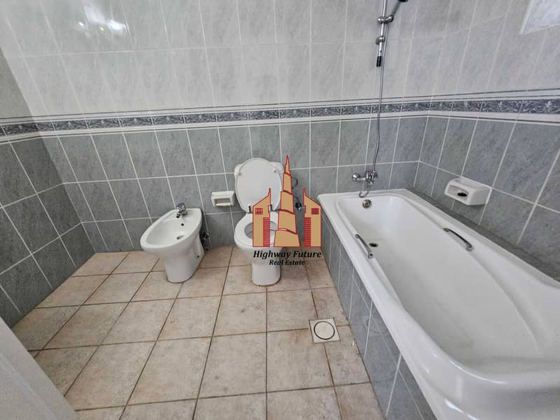 13 637438. jpg