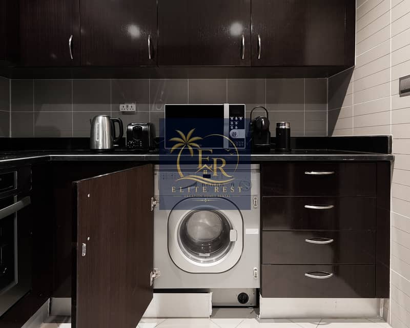 7 611A8440-1 copy. jpg