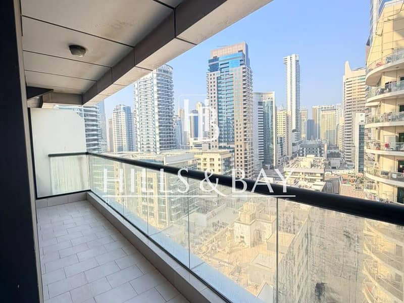 Modern 2BR Apartment | Marina & City Views Modern 2BR Apartment | Marina & City Views