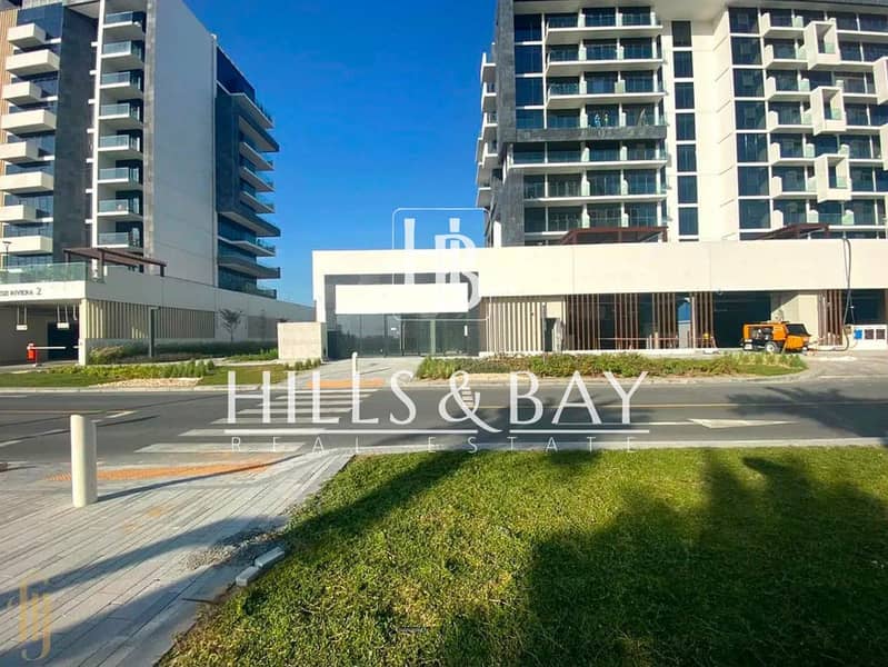 Retail Space | Community & Road View Retail Space | Community & Road View