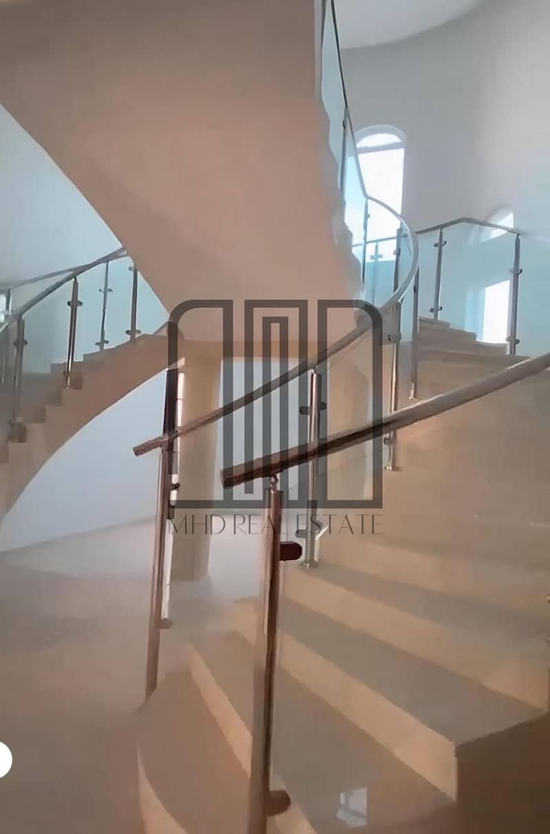 28 12. jpeg