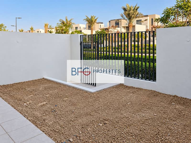 8 White Walls and Black Garden Gate. png