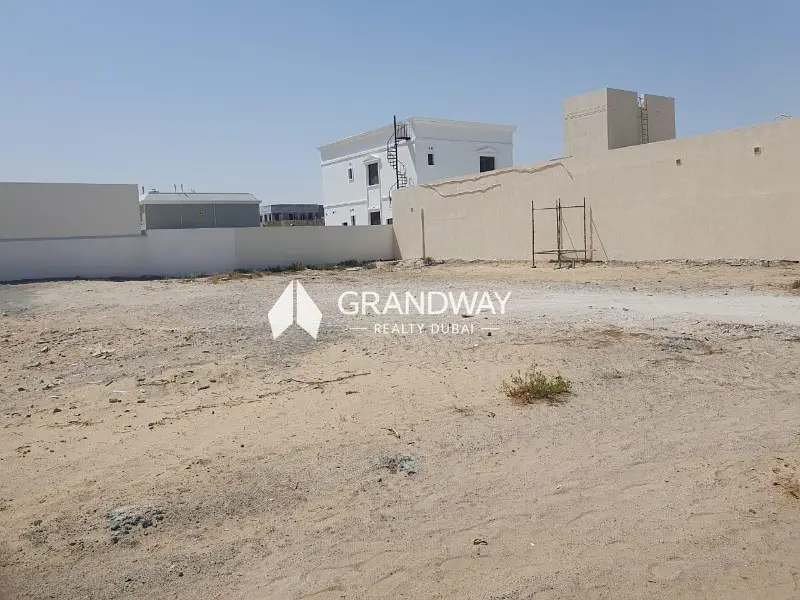 Leasehold Sale| Residential usage | Prime Location