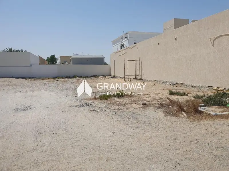 Leasehold Sale| Residential usage | Prime Location
