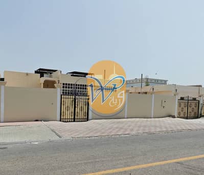 4 Slaapkamers Villa te Huur in Khuzam, Ras Al Khaimah - 1. jpg