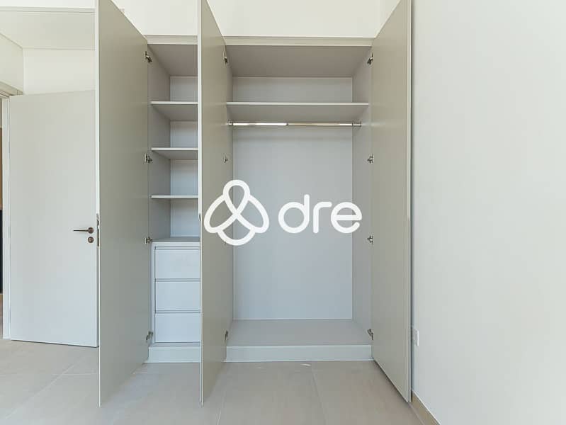 12 DRE08426. JPG