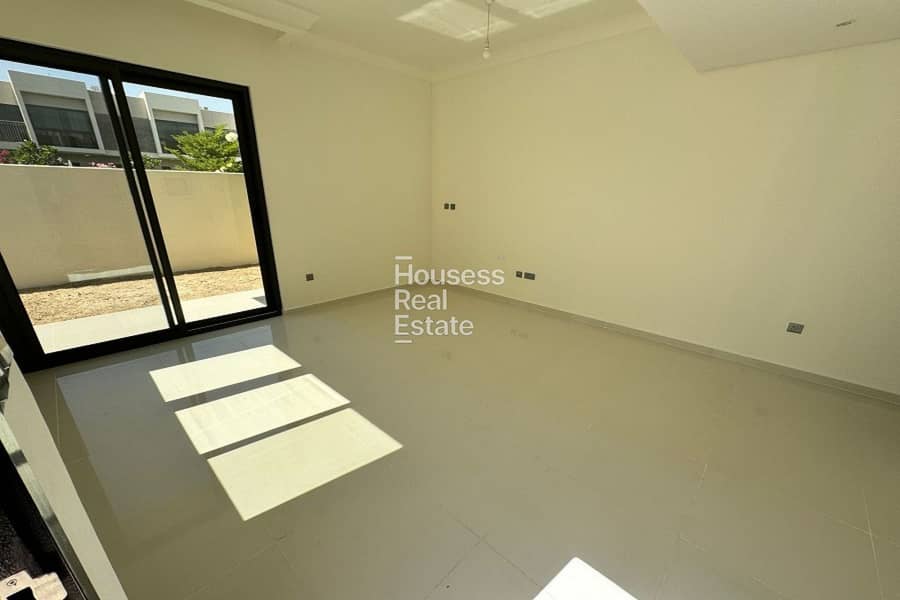 Rijwoning in DAMAC Hills 2 (Akoya by DAMAC),Primrose, 3 slaapkamers, 1700000 AED - 16706977 Rijwoning in DAMAC Hills 2 (Akoya by DAMAC),Primrose, 3 slaapkamers, 1700000 AED - 16706977