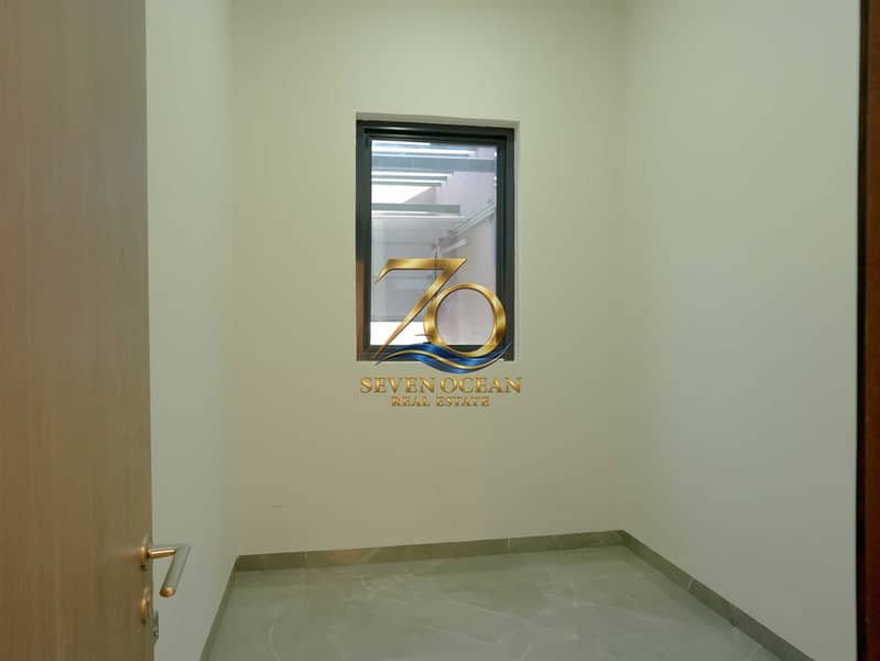 13 j16. jpg