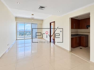 Appartement de 1 chambre à à louer à Jumeirah Lake Towers (JLT), Dubai - Bright interior with skyline view-14. png