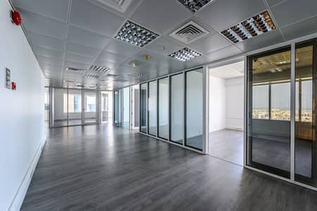 Office zum Miete in Sheikh Zayed Road, Dubai - 7n8j4o2d1