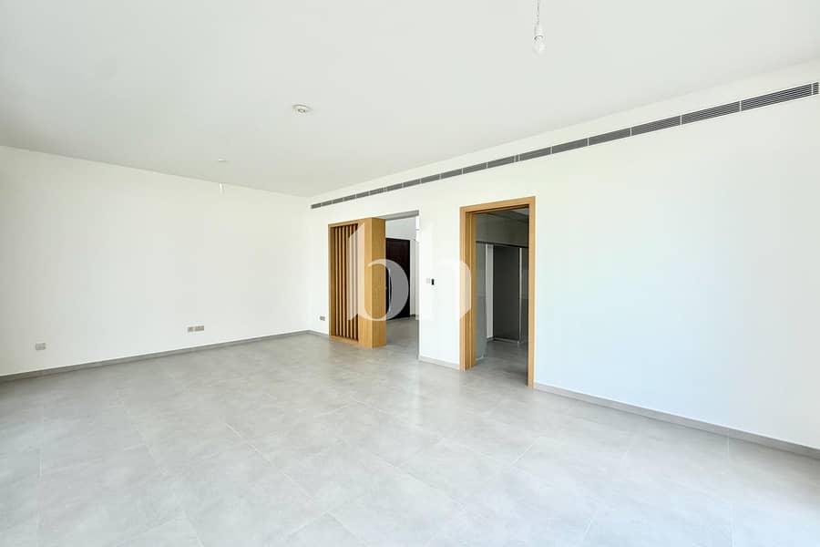 3 images image img