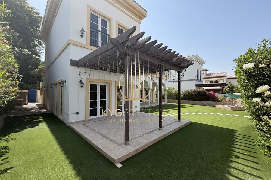 位于别墅区,庞德罗萨别墅区 4 卧室的别墅 300000 AED - 16497901 位于别墅区,庞德罗萨别墅区 4 卧室的别墅 300000 AED - 16497901