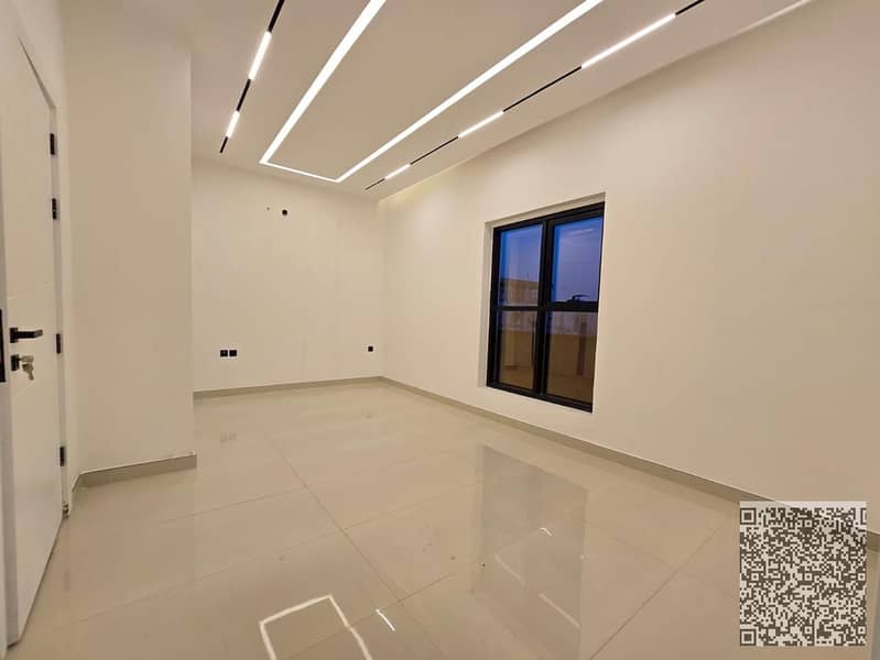 3 8ebc8fae-7239-43dd-bb0c-f27864b6952c. jpg