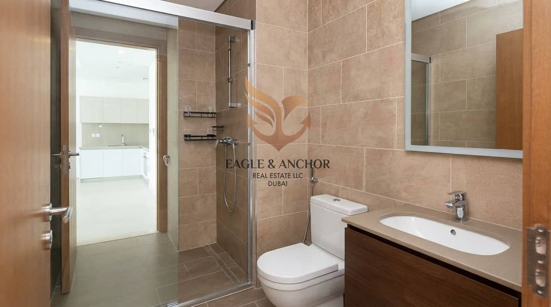 4 bathroom. jpeg