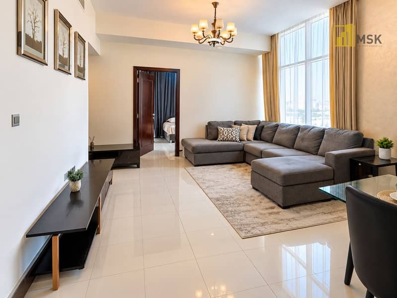 2 Modern Neutral Living Room Interior. png