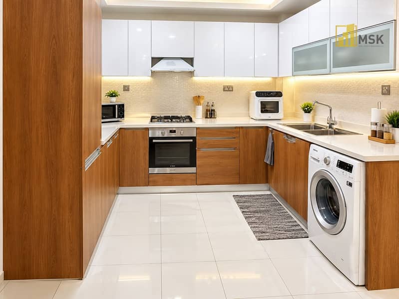 3 Bright Modern U-Shaped Kitchen. png