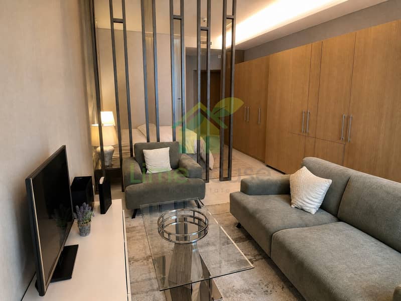 4 dubai-sls-business-bay-studio-apartment-living-room-10. jpg