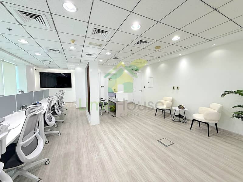 17 burlington-tower-business-bay-office-reception-and-workspace-10. jpeg