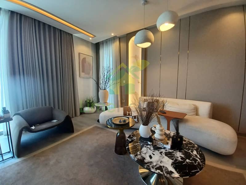 3 3-bedroom-apartment-5242-dubai-marina-living-room-modern-design-marble. webp
